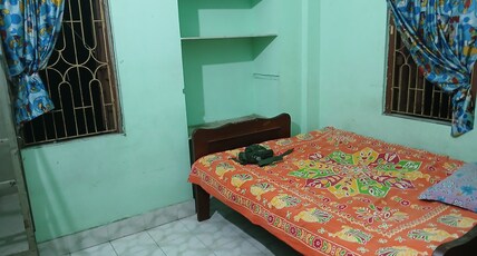 Green Homestay Room Type - R2 Attach Bath (KITCHEN USES EXTRA 200)