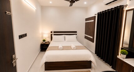 Chooravelil Villa  Adimali   Family Stay Nr Munnar Room Type - AC Deluxe Double Room 2