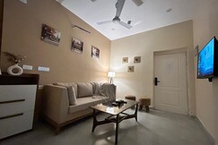 The Quilt - Stitched with Calm & Comfort