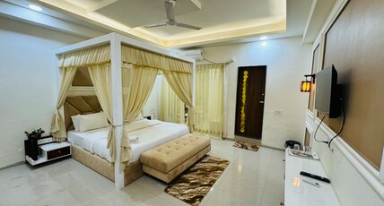 Hotel shree palace Room Type - SUITE