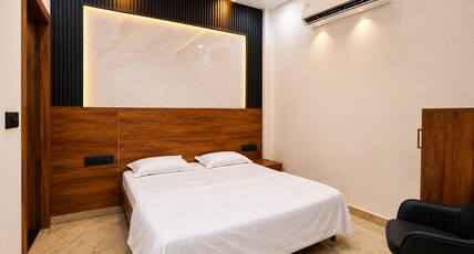 Hotel Vintage Room Type - Standard Room with Air Conditioning