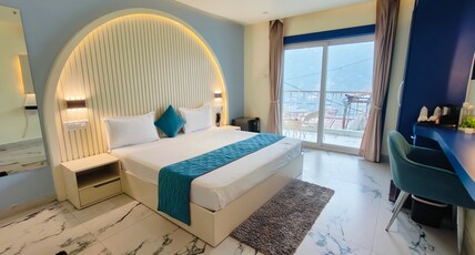 Spruce Hill Room Type - Lake facing suite
