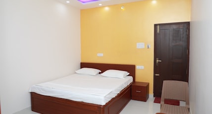 NN RESIDENCY Room Type - Deluxe Room