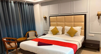 Hotel Sunview Room Type - Super Deluxe Room with Balcony (Twin or King) Hotel Sunview Room Type - Super Deluxe Room with Balcony (Twin or King)