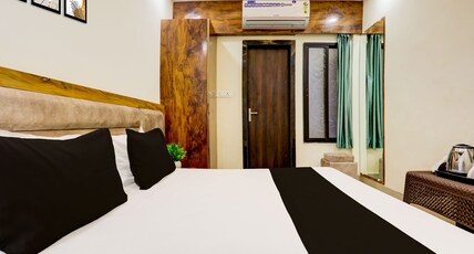 OYO 830574 Hotel Shree Ji Room Type - Classic OYO 830574 Hotel Shree Ji Room Type - Classic
