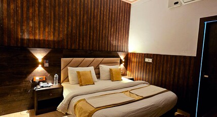 Shri Krishna Divine Dham Room Type - Standard Room