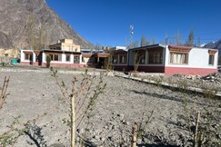 Lungta House