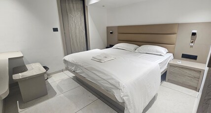 HOTEL NEXUS ONE Room Type - Deluxe Room