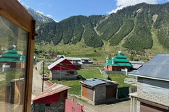 Address of Peak View Guest House Gurez
