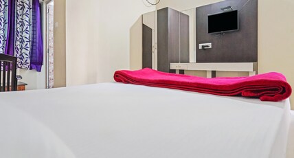 Hotel Seascape.(300 meters from Sea Beach) Room Type - Classic Double AC Room(FIRST FLOOR)