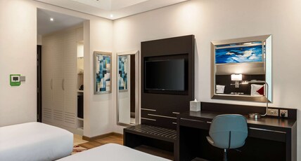 Ramada by Wyndham Dubai Barsha Heights Room Type - Standard Twin Room, Smoking