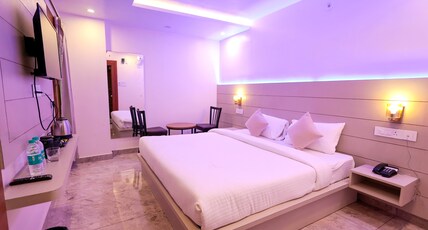 Green Hill's Hotel Room Type - Deluxe Room