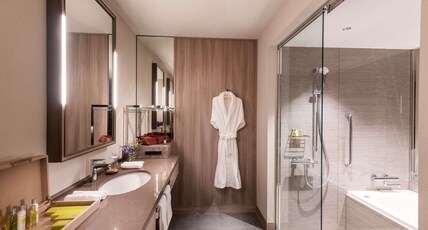 Hilton Hiroshima Room Type - KING ONE BEDROOM SUITE