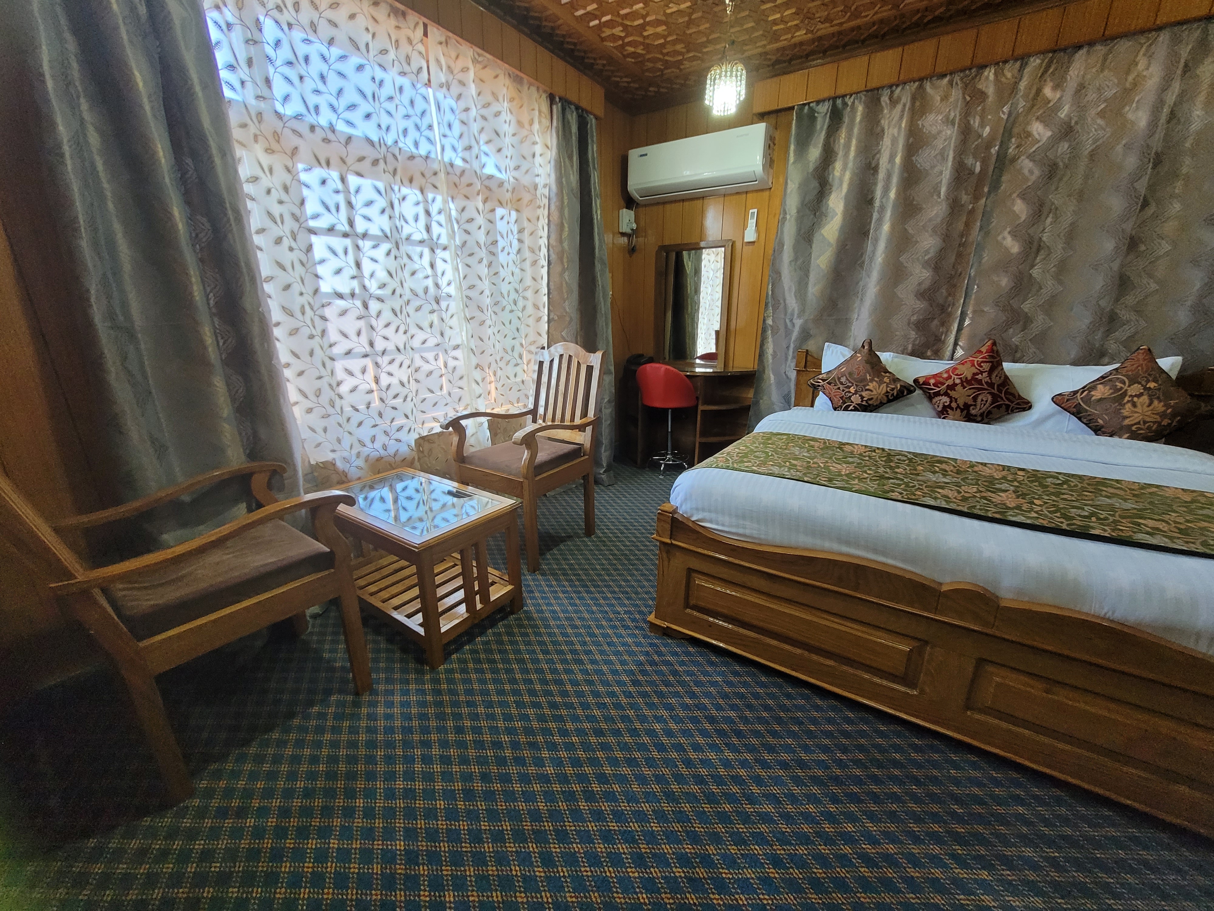 City Hills Resort ( A Boutique Hotel) - Tap to explore photos