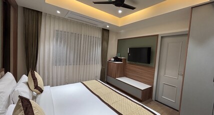 Hotel Raj Hari Palace Room Type - Deluxe Heritage Room