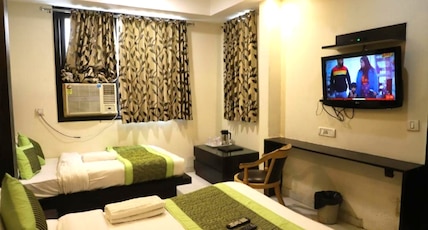 Hotel Le Cashew 1Min Walk From New Delhi Railway Station Room Type - Deluxe Family Triple AC Room With Free Wi-Fi Hotel Le Cashew 1Min Walk From New Delhi Railway Station Room Type - Deluxe Family Triple AC Room With Free Wi-Fi