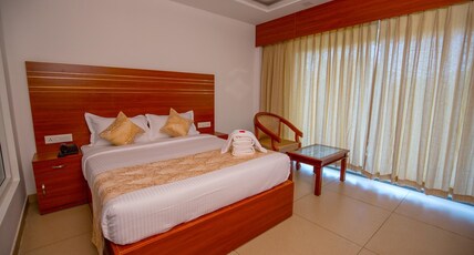 The Lake View Resort Munnar Room Type - Deluxe Room