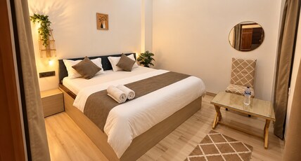 Hitakshi Hotel and Homestay Room Type - Junior Suite