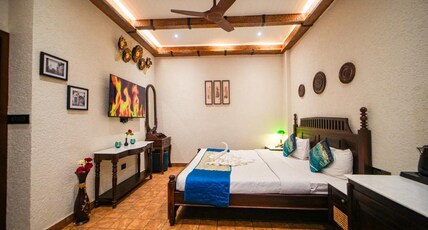 Jharipani Castle | Majestic Heritage Stay Room Type - Santorini Deluxe Room