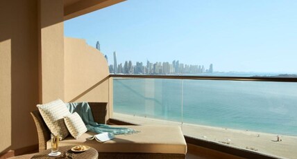 Fairmont The Palm Room Type - Deluxe King - Palm Sea View