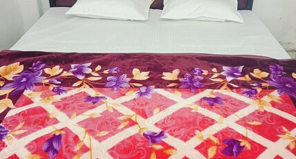 Shivaay Guest House Room Type - Deluxe Room