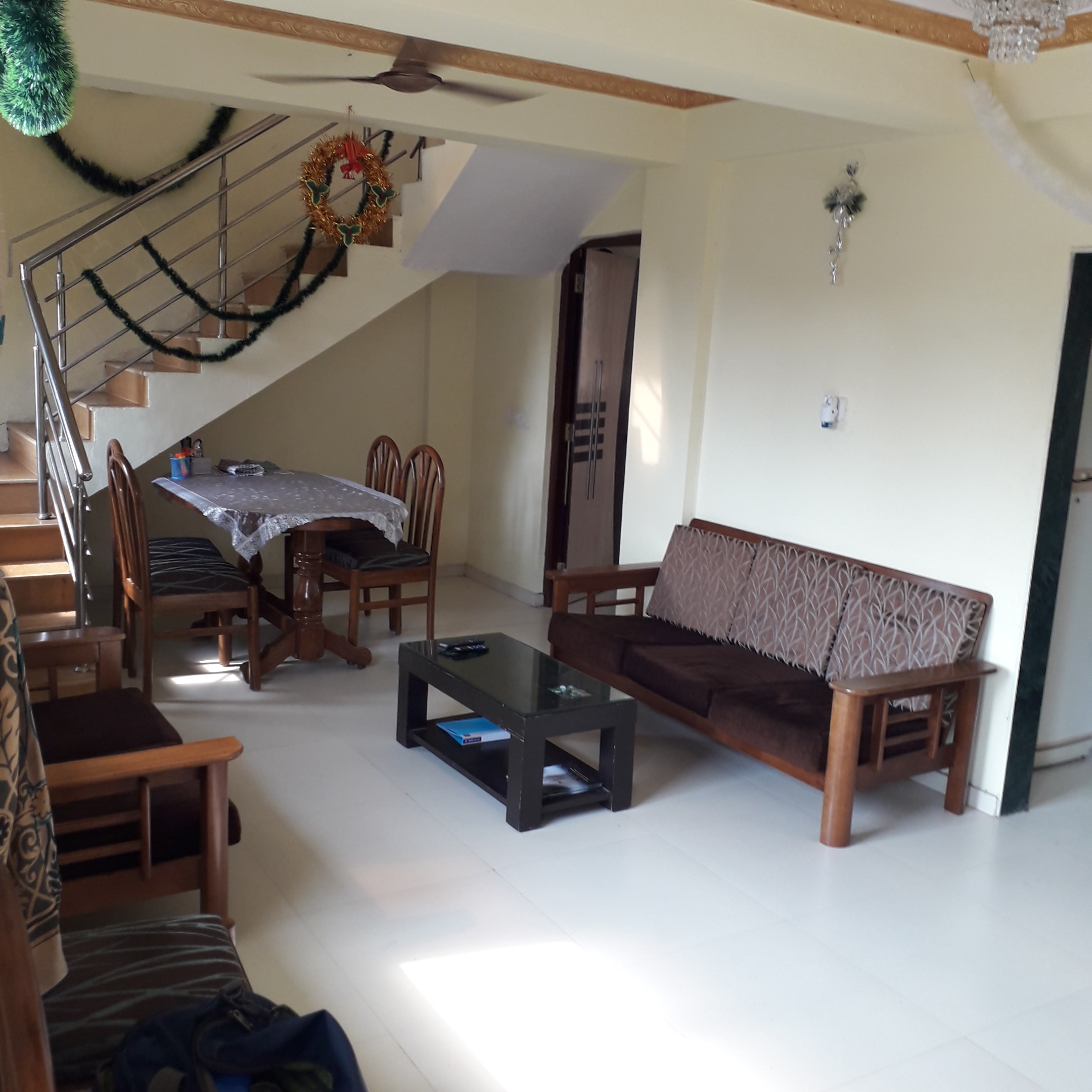 Karjat Mountain Villa - Tap to explore photos