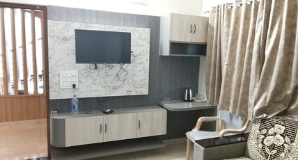 Hotel Sree Balaji Room Type - Suite AC Room