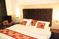 Address of Hotel Parin