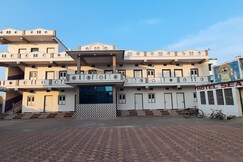 Hotel Seascape.(300 meters from Sea Beach)