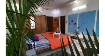 Kygo Hostels Room Type - Standard King Room