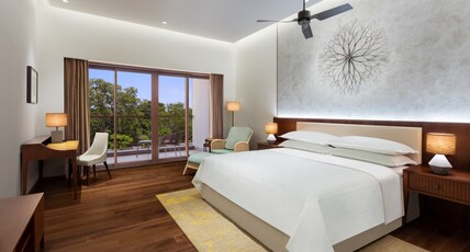 Sheraton Grand Chennai Resort & Spa Room Type - Crocodile Park View King with Balcony & Bathtub