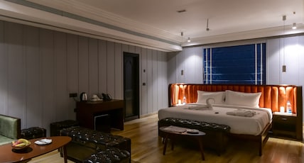 Regenta Inn Downton Raipur Room Type - Suite Room With Bathtub -Enjoy Complimentary Hi-Tea Regenta Inn Downton Raipur Room Type - Suite Room With Bathtub -Enjoy Complimentary Hi-Tea