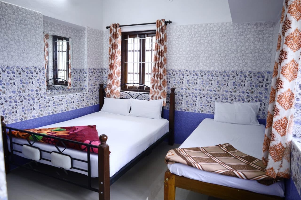 Sri Nandha Luxury Comforts - Tap to explore photos