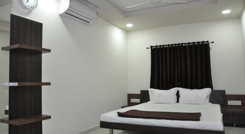 Hotel Shivdhara - Tap to explore photos