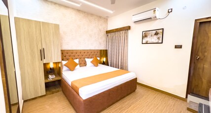 Hotel Global Star Room Type - Deluxe Room (City View)