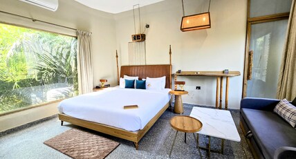 Giovanni Village Resort Room Type - Junior Suite: Open to Sky Plunge Pool