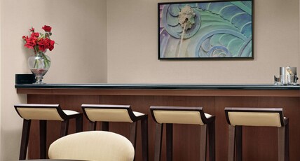 DoubleTree by Hilton Hotel Miami Airport & Convention Center Room Type - PARLOR ROOM. SOFABED ONLY