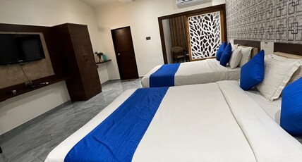 Hotel Riverfront-Pure Veg Room Type - 4 Bedded Superior Family Room