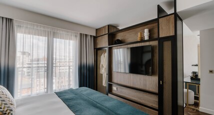 The Halyard Liverpool, Vignette Collection, an IHG Hotel Room Type - 1 King Suite City View Balcony Top Floor