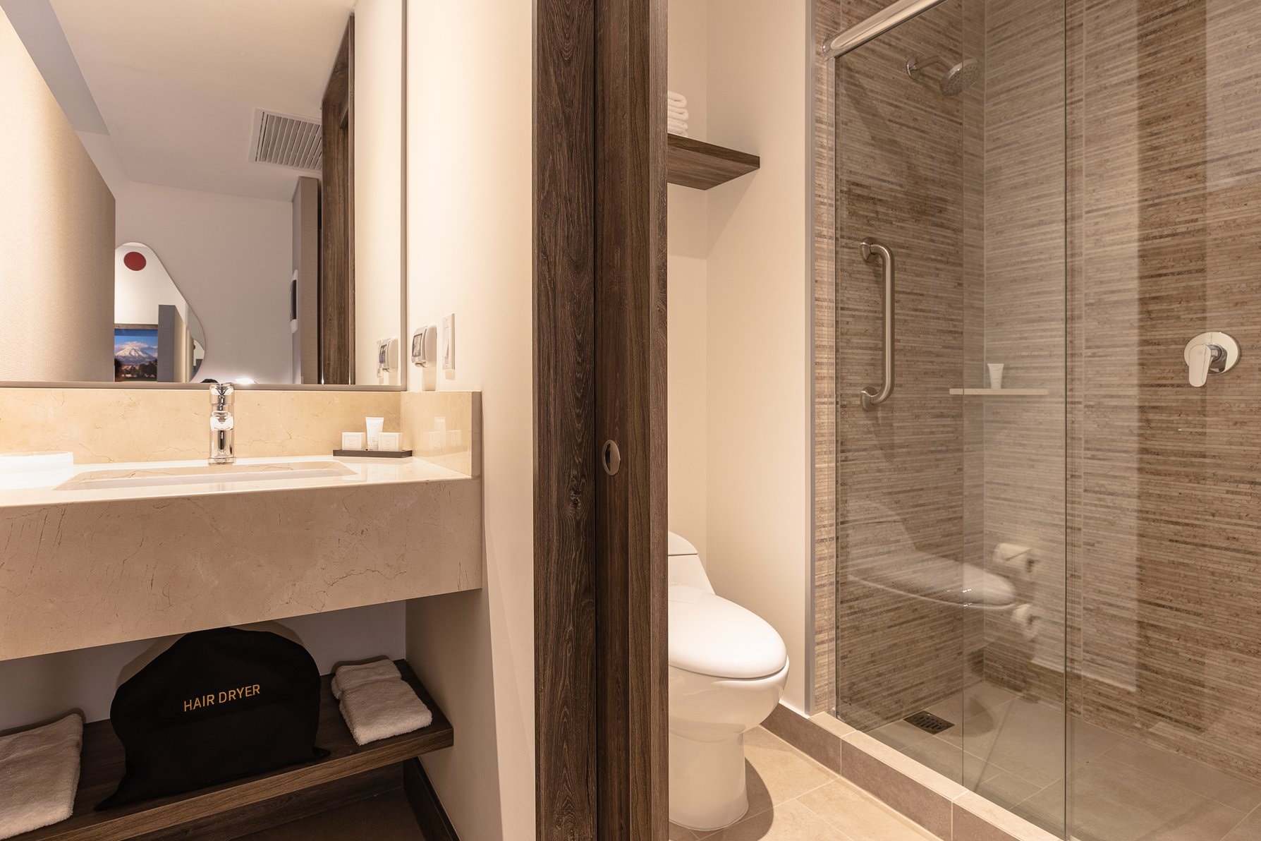 Hampton by Hilton Arequipa - Tap to explore photos
