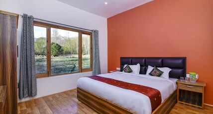 Dol Khang | 10 mins From Mall Road Main Market Room Type - Deluxe Room with Mountain View