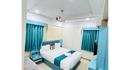 Hotel City Point Thaltej Room Type - Deluxe King Bed Room