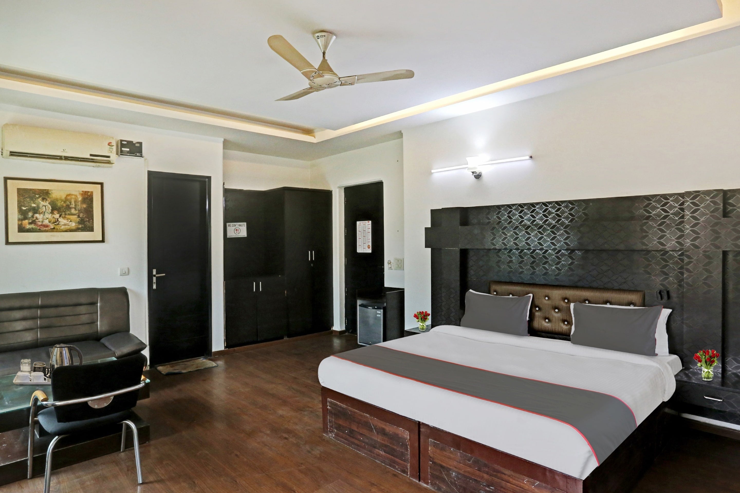 Hotel O MG ROAD THE MARKER RESIDENCY - Tap to explore photos