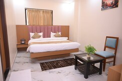 HOTEL R.C. INN