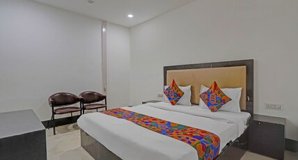 Via Red Apple II Room Type - Deluxe Room