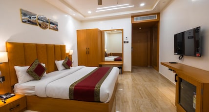 HOTEL KALAWATI PALACE Room Type - Premium Room HOTEL KALAWATI PALACE Room Type - Premium Room