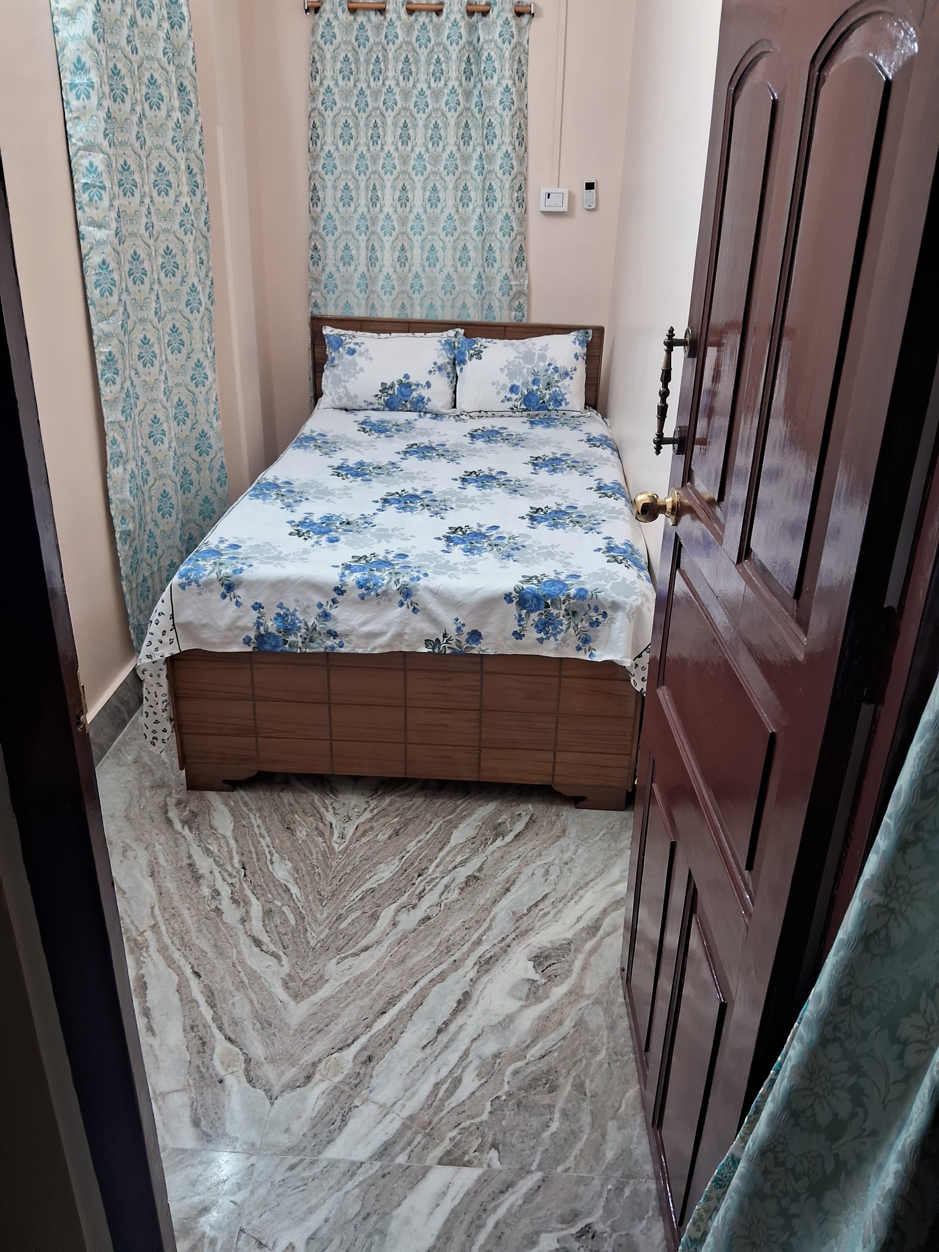 Stay Bliss Baghajatin || Entire 2BHK Apt. in South Kolkata - Tap to explore photos