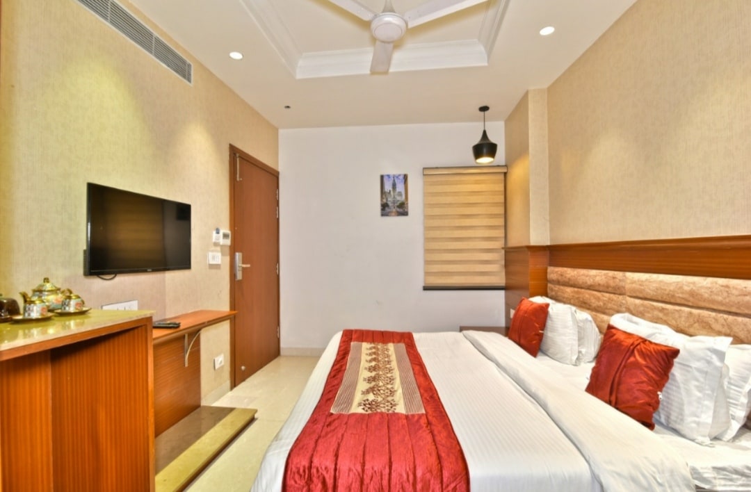 Hotel Highland Inn - Tap to explore photos