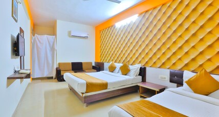 Hotel Nilkanth,Ahmedabad Room Type - Super Deluxe Room