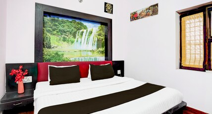 Super Hotel O Krishna Nagar Chowk Near ONGC Room Type - Classic